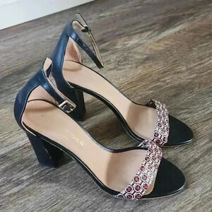 Kurt Geiger London UK size 38 strappy Heel sandals designer